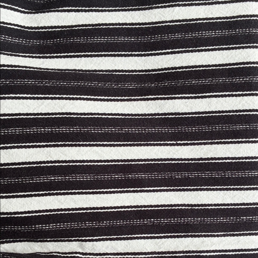 Saro Lifestyle black and white striped rectangular cotton tablecloth